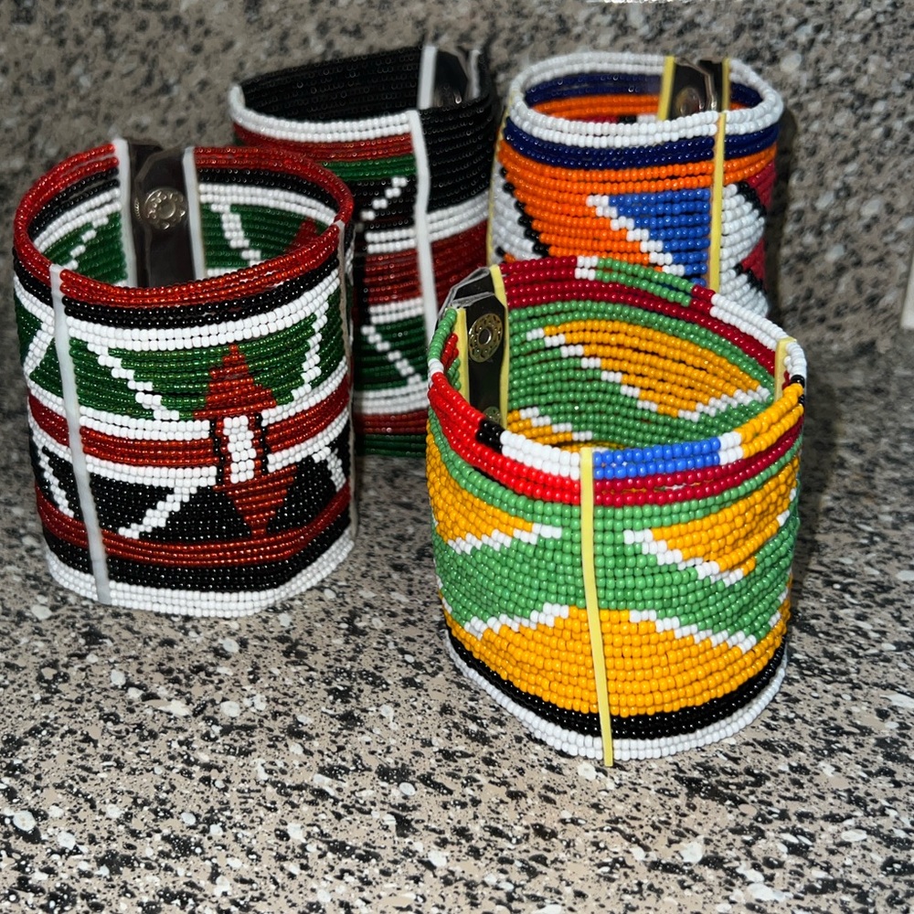 Handcrafted African Beaded Bracelet. - Picture 10 of 10